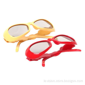 Children's Polarized 3D Glasses for Passive Cinema